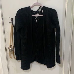Women’s sweater/ cardigan